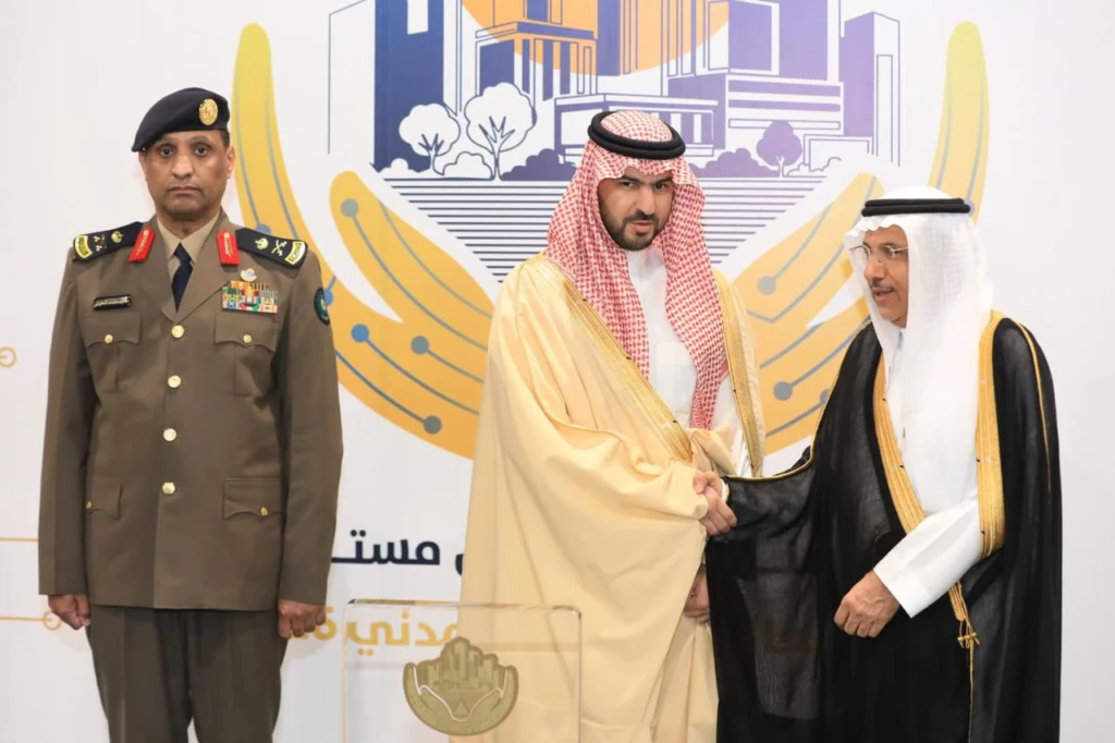 Chairman Honored By The Minister Of Interior For Civil Defense Site Development In The Eastern Region